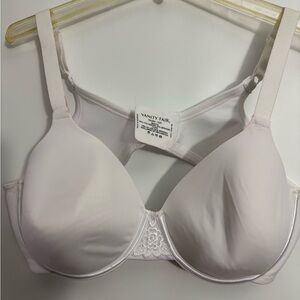 Vanity Fair White Bra